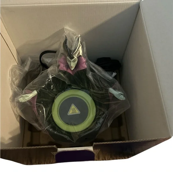 Scentsy Disney Maleficent Made for Mayhem Warmer - Picture 9 of 10